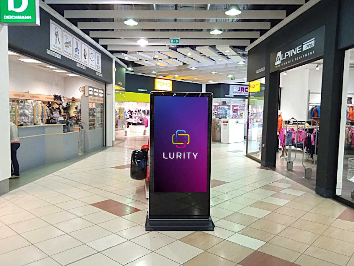 NC Kr. Pole - Food Court — DOOH screen at Nákupní Centrum Královo Pole, Brno