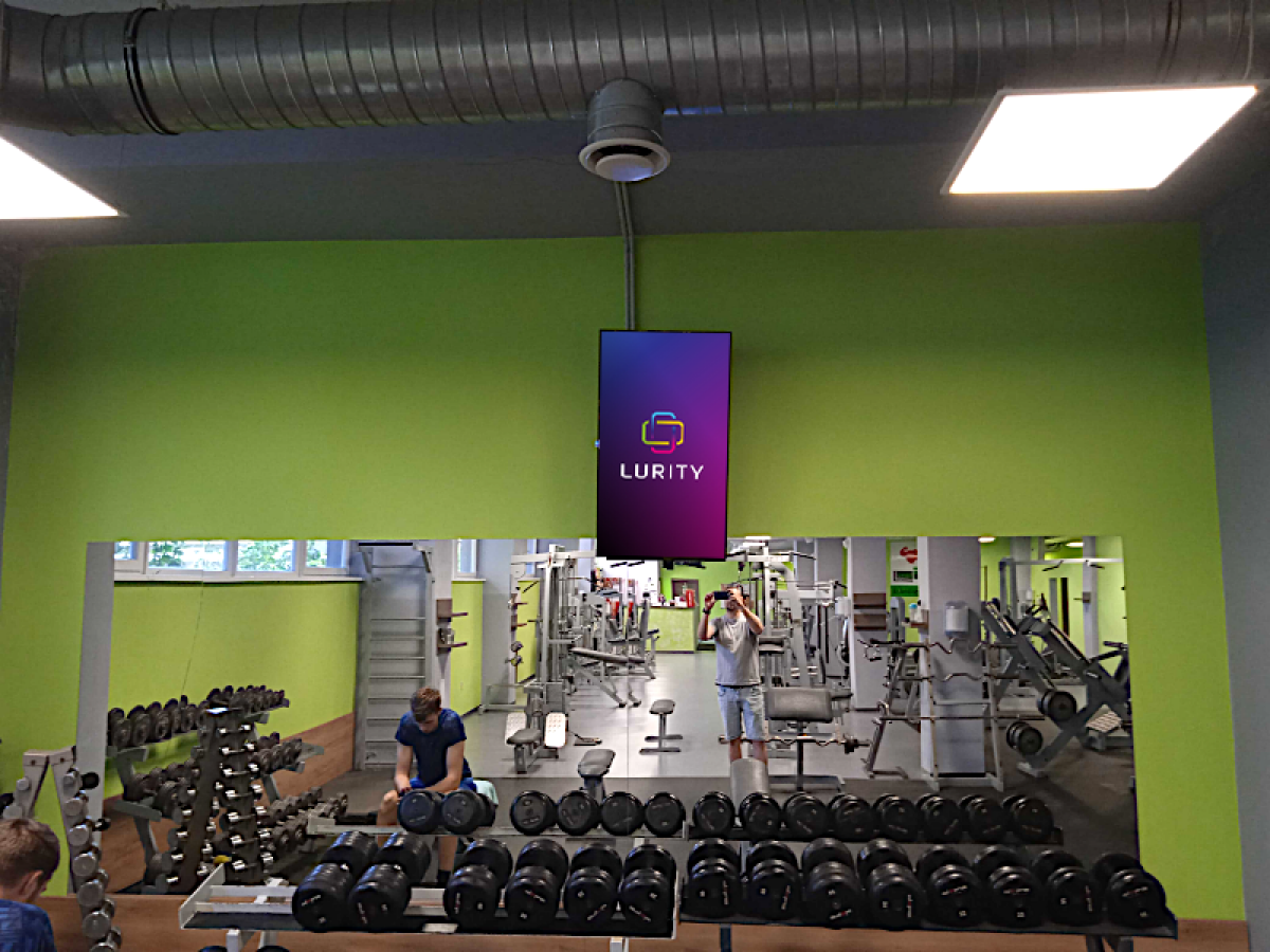Fitness Land 2 — DOOH obrazovka v Fitness Land Petržalka, Bratislava