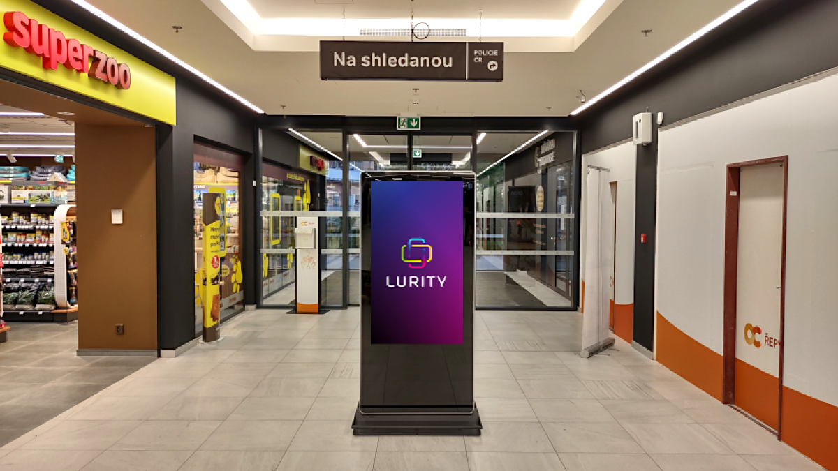 OC Řepy - 3.p sever chodba — DOOH screen at OC Řepy 2, Praha