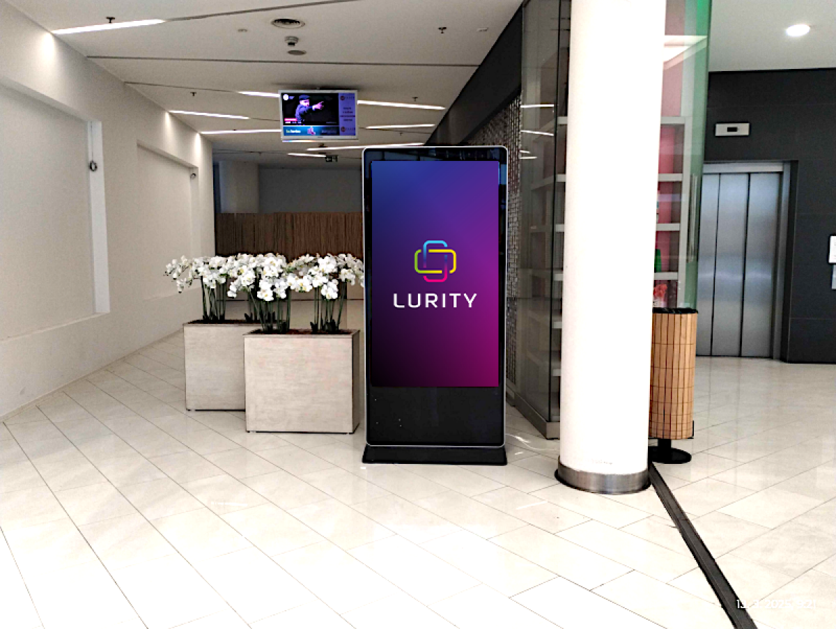 OC Mirage Žilina 3A — DOOH screen at OC Mirage, Žilina