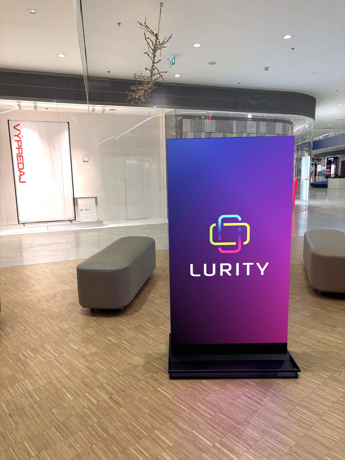 Bory Mall LED 5B — DOOH screen at Bory Mall, Bratislava