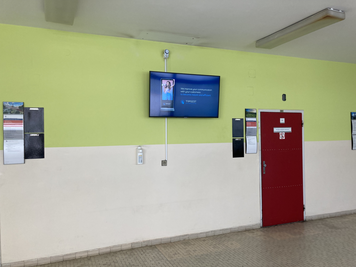 28 ORL ambulancia 2.p — DOOH obrazovka v Fakultná nemocnica s poliklinikou F. D. Roosevelta Banská Bystrica, Banská Bystrica