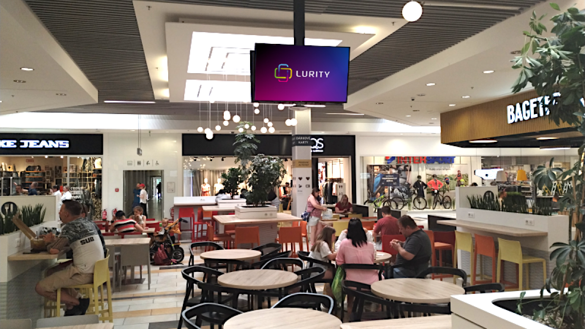 Kolin OC Futurum TV2 — DOOH screen at Futurum Kolín - horizontálne, Kolín