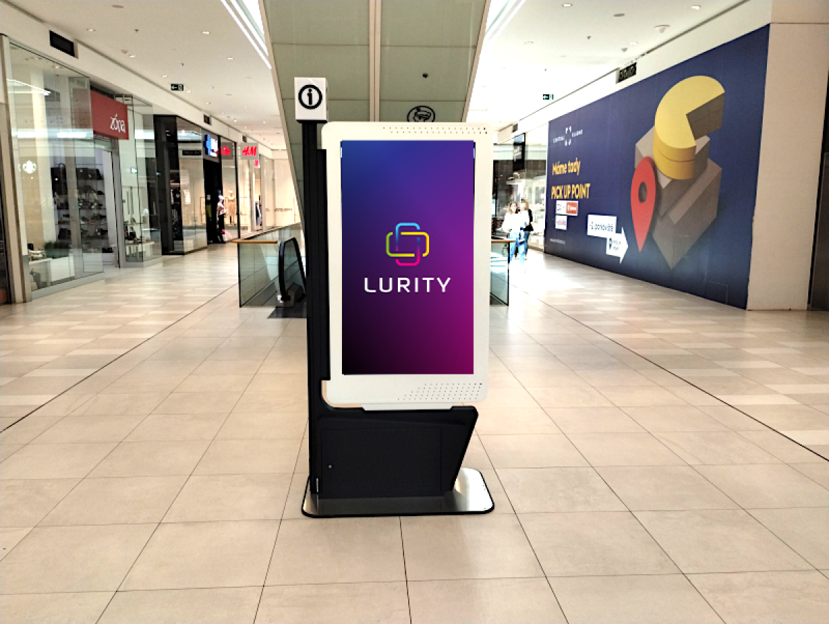 OC Central Kladno 2B GATE 1P — DOOH screen at Central Kladno, Kladno