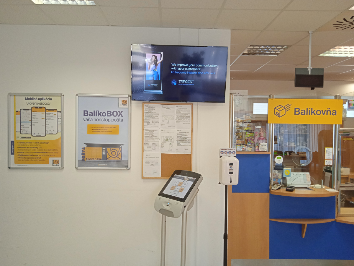 Pošta 1 Galanta B — DOOH screen at Posta 1 Galanta, Galanta