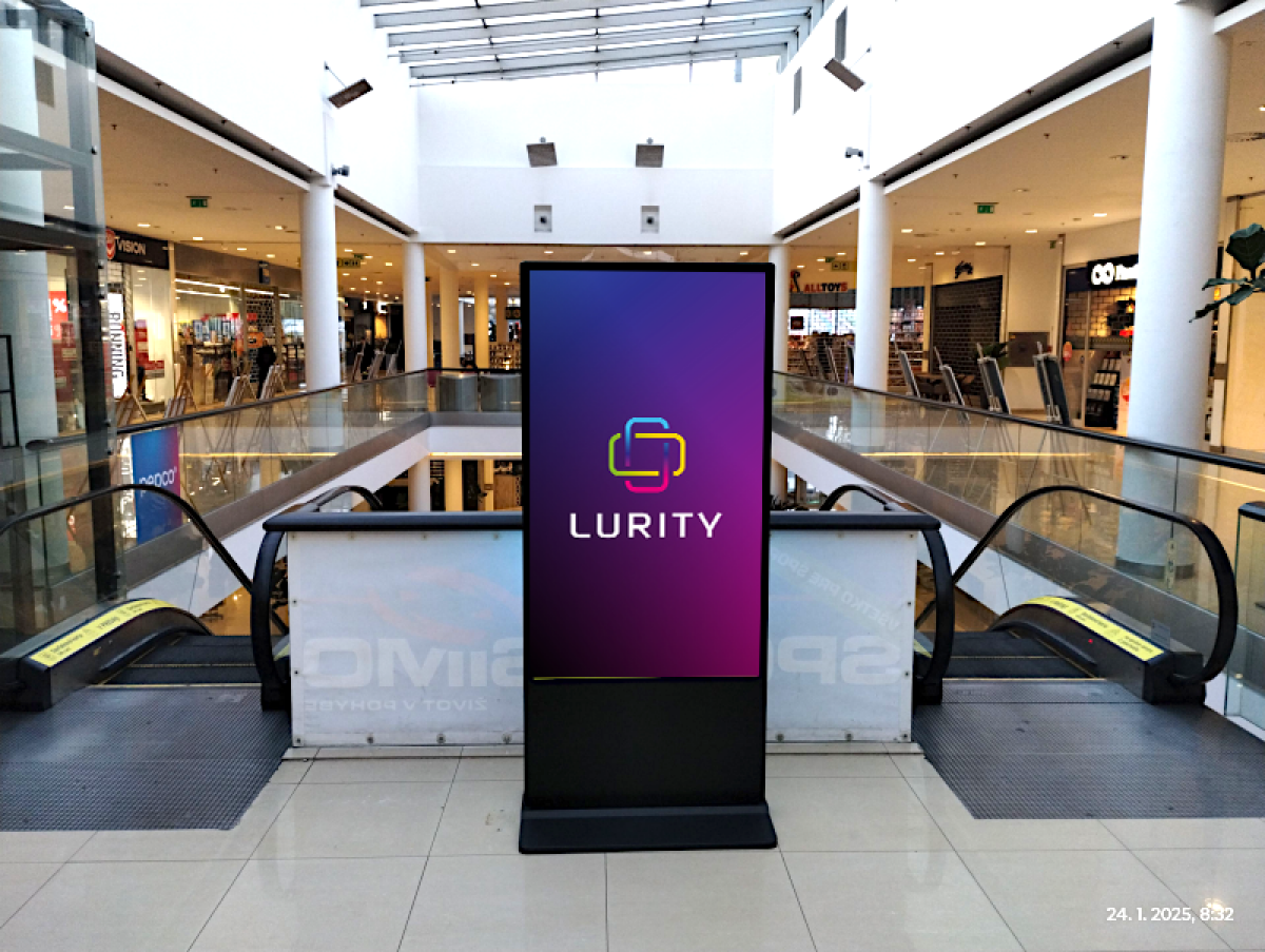 OC Stop Shop LM Sportisimo 3B — DOOH obrazovka v STOP SHOP, Liptovský Mikuláš