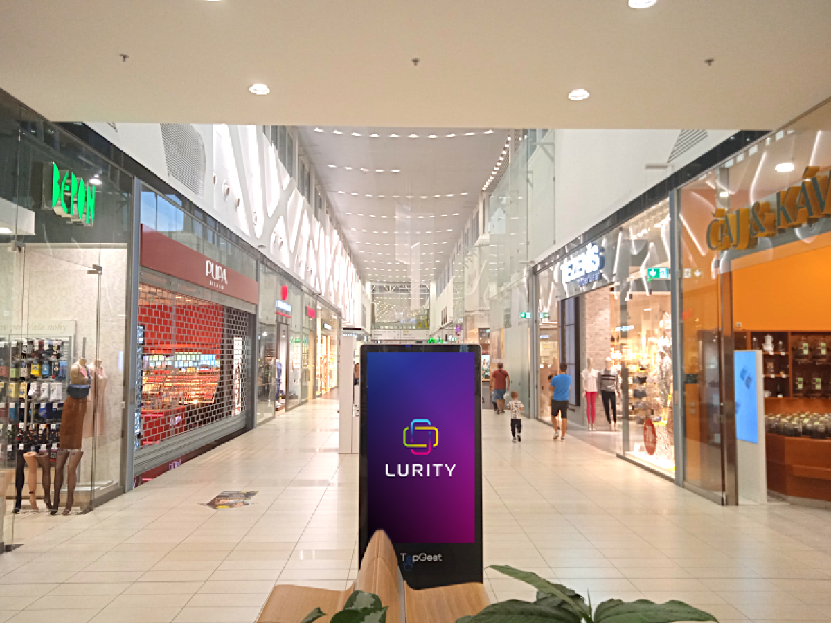 Avion 4B — DOOH screen at Avion Shopping Park, Bratislava