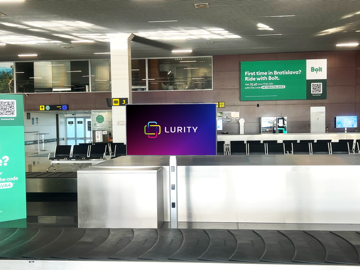 Bratislava Letisko Prilety 2B — DOOH screen at BTS - Bratislavské letisko, Bratislava