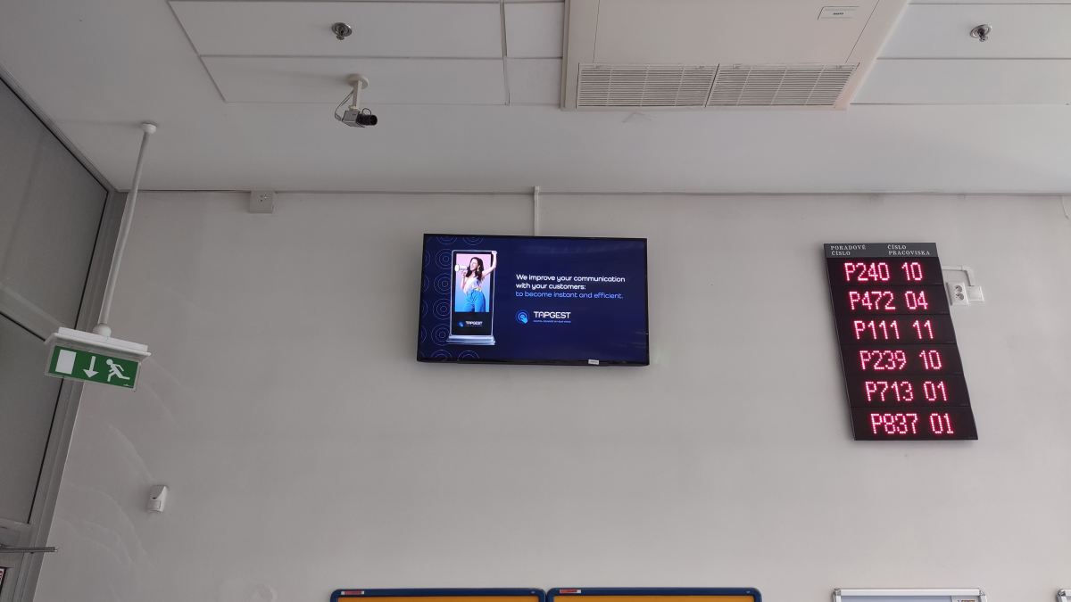 Posta 1 Bardejov B — DOOH obrazovka v Pošta 1 Bardejov, Bardejov