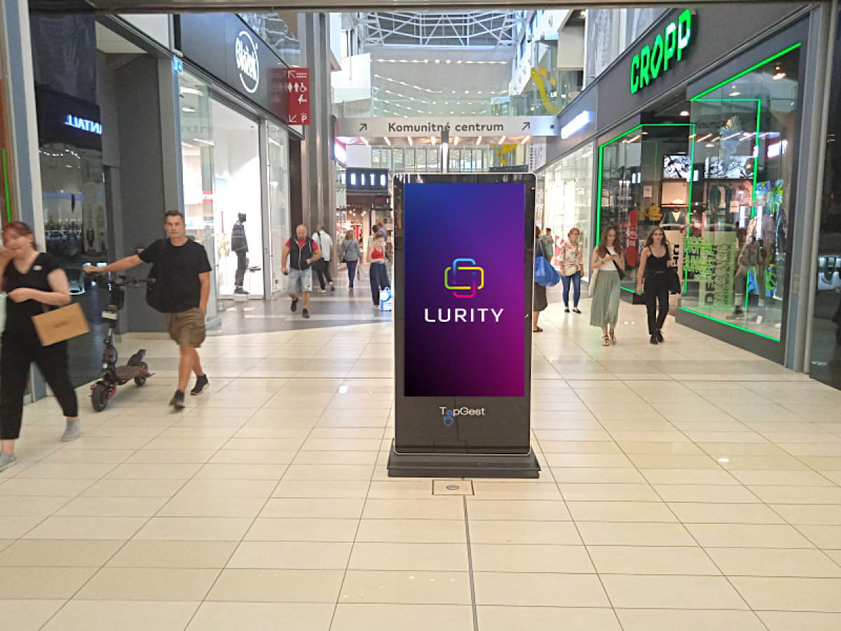 Avion 3B — DOOH screen at Avion Shopping Park, Bratislava